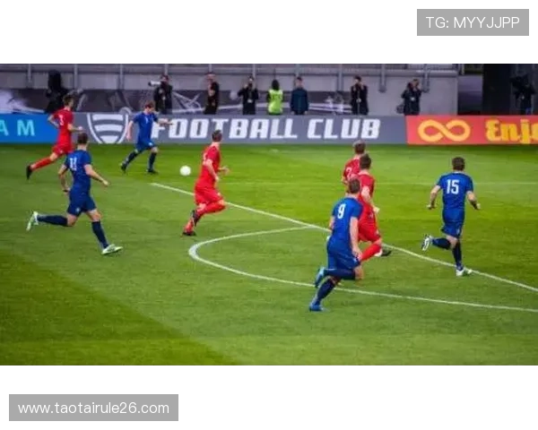 如何用英文准确描述世界杯比赛过程和精彩瞬间，提升你的英语表达水平